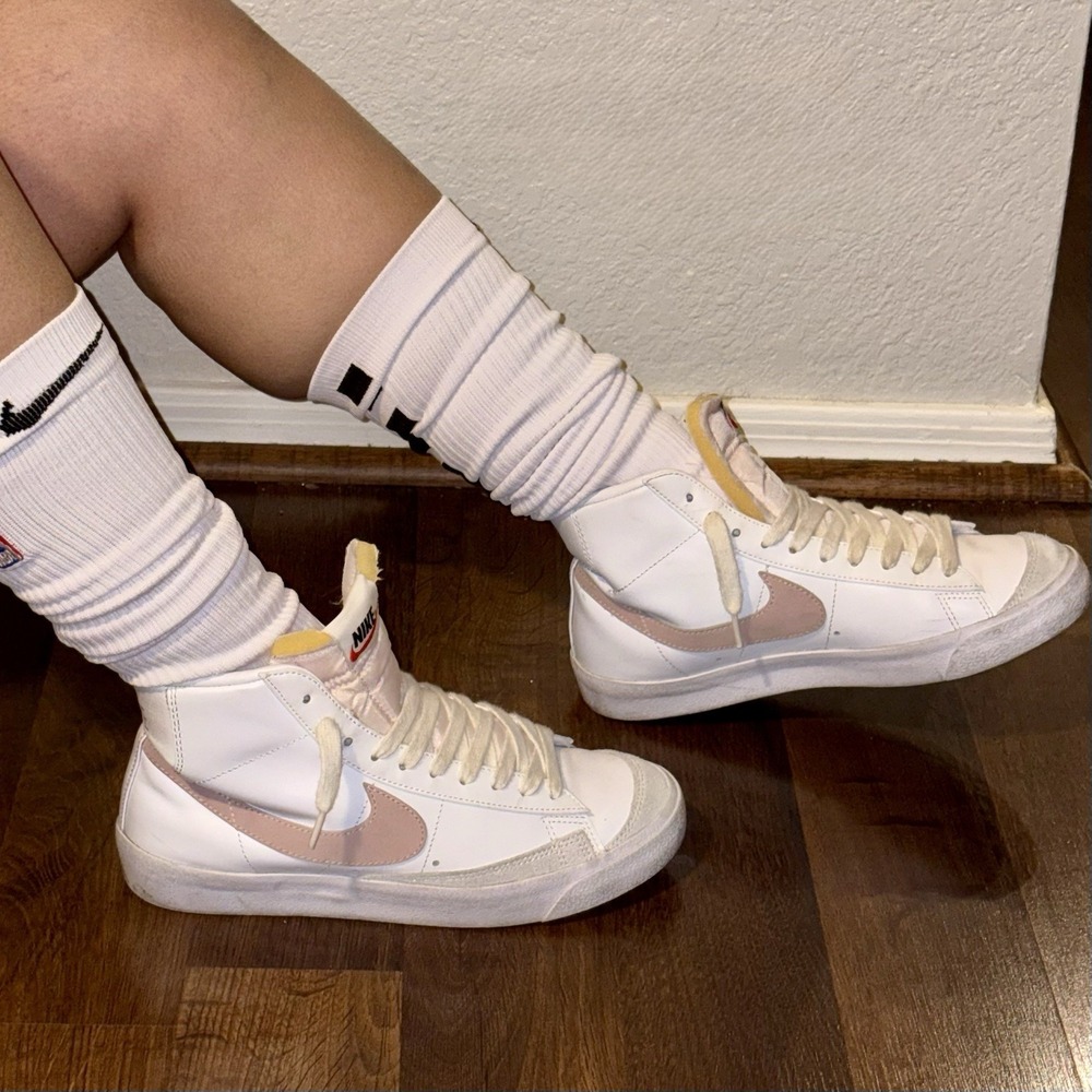 Nike NBA Elite Knee Socks White Black Power Player Team Issued On Court